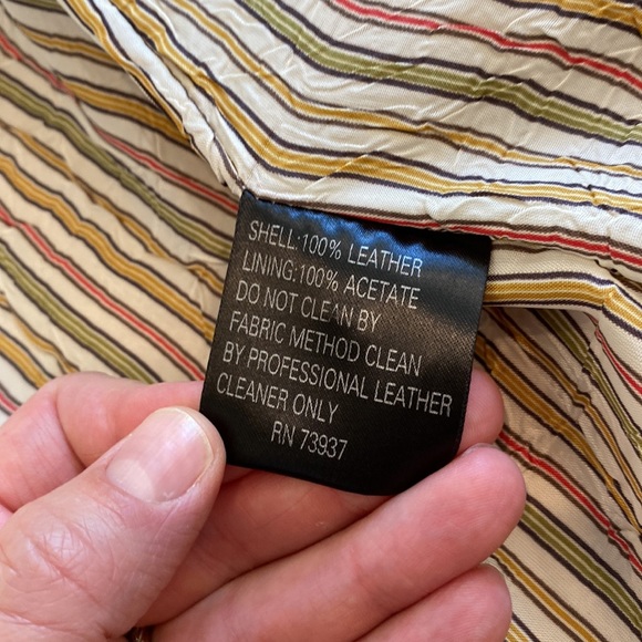 JOHN CARLISLE
Lamb Leather Faux Fur Jacket - Picture 7 of 7